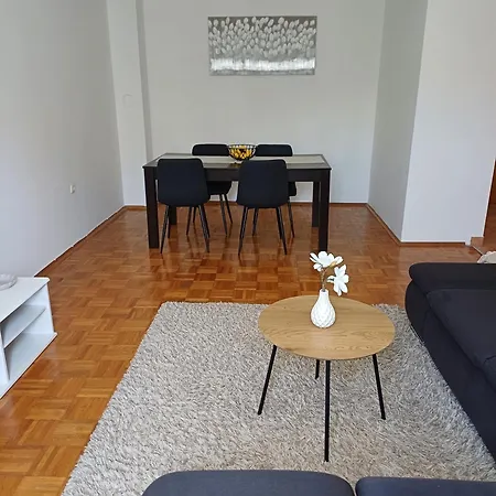 Apartamento May Zadar